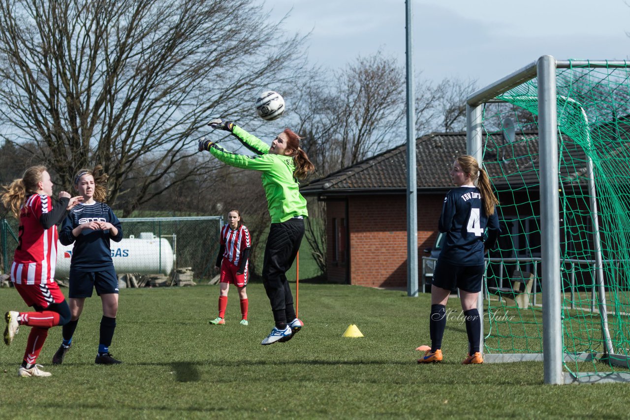 Bild 95 - C-Juniorinnen TSV Zarpen - TuS Tensfeld : Ergebnis: 2:1